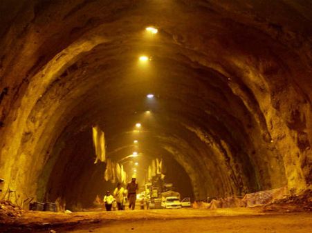 J&K: દેશની સૌથી લાંબી ટનલમાં છે 124 CCTV કેમેરા