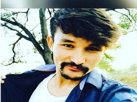 અફઘાની વિદ્યાર્થીએ સાથે ભણતી યુવતિને આપી એસિડ એટેકની ધમકી