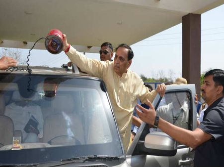 લાલ લાઇટની ઝટકણી, સીએમથી લઇને મંત્રી સુધી