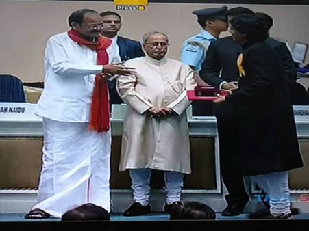 બેસ્ટ ચાઇલ્ડ ફિલ્મ - ધનક