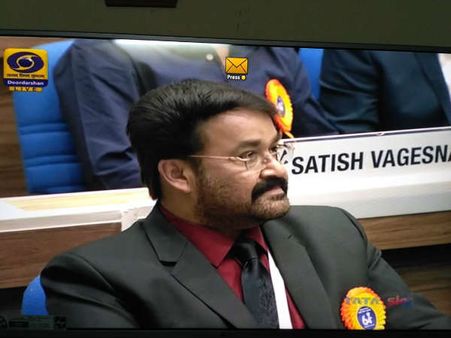 સ્પેશિયલ જ્યૂરી એવોર્ડ - મોહનલાલ