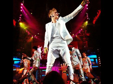 ગ્રાન્ડ એન્ટ્રી ગ્રાન્ડ એન્ટ્રી