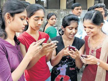 ધોરણ 10નું 68.24 ટકા પરિણામ આવ્યું, છોકરીઓ છવાઇ ગઇ