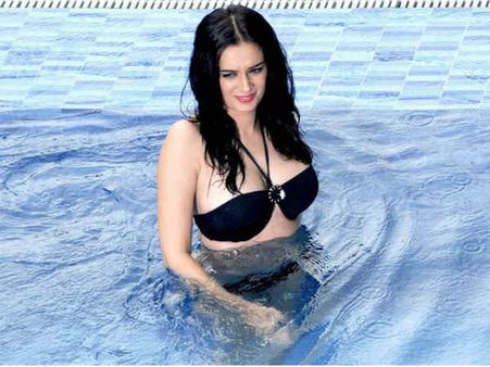 એવલિન શર્મા