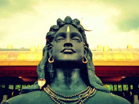 કોઇમ્બતુરમાં સ્થિત છે દુનિયાની સૌથી વિશાળ શિવ પ્રતિમા!!
