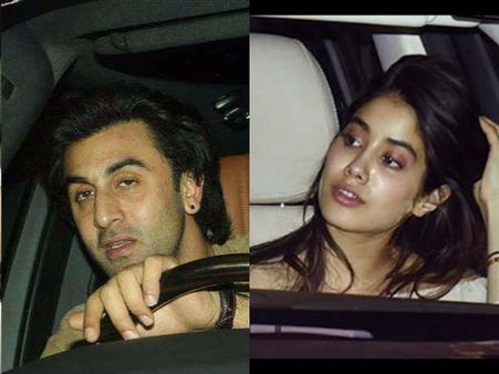 કરણ જોહરની પાર્ટીઃ રણબીરનું ધ્યાન ખેંચવામાં મગન જ્હાનવી કપૂર