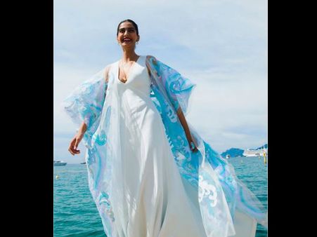 કાન્સમાં બીજો દિવસ