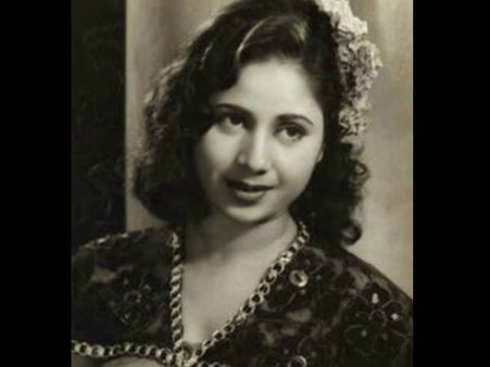 રિતેશ અને આશા પારેખ પણ મદદ માટે આગળ આવ્યા