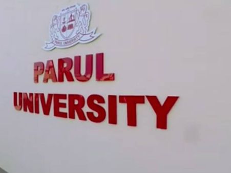 પારુલ યુનીવર્સીટીના વધુ એક વિદ્યાર્થીએ આત્મહત્યા કરી