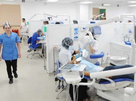 ઇંગ્લેન્ડ: સાયબર અટેકના કારણે બ્રિટનમાં સ્વાસ્થય સેવાઓ થઇ ઠપ્પ