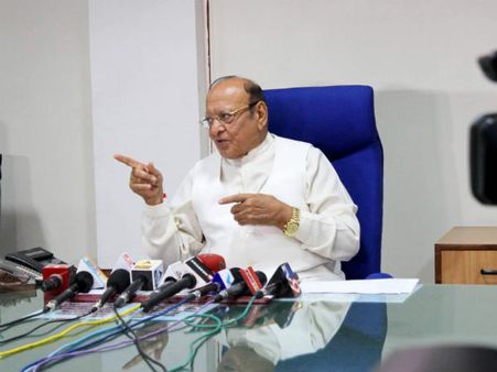 કોંગ્રેસ સાથેના મતભેદ અંગે બાપુ 