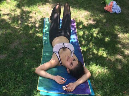 શિકાગોમાં મૌની શિકાગોમાં મૌની