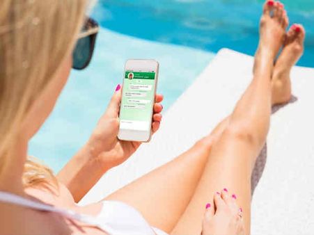 કોમન ફ્રેન્ડની મદદ