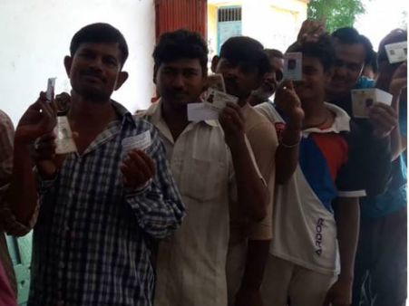 રાજ્યમાં બે સ્થળોએ યોજાઇ પેટા ચૂંટણી