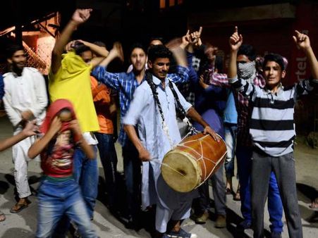 Video:ચેમ્પિયન્સ ટ્રોફીમાં પાક.ની જીત, કાશ્મીર ઘાટીમાં ઉજવણી