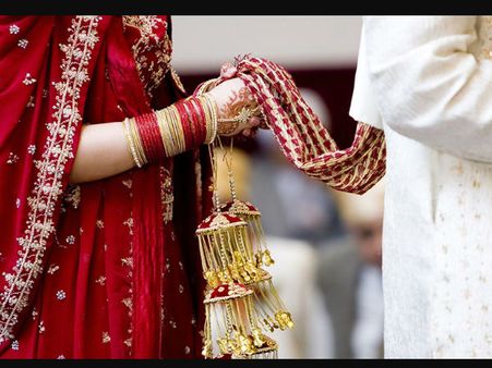 પહેલા જીવનસાથીનું મૃત્યુ