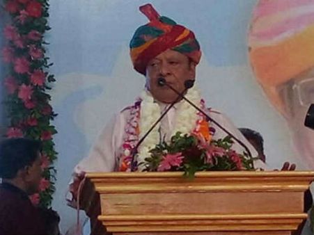 77 નોટ આઉટ બાપુ