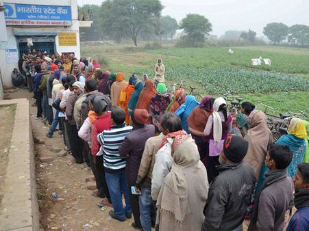 નોટબંધીથી અર્થવ્યવસ્થાને લાગ્યો હતો ઝાટકો નોટબંધીથી અર્થવ્યવસ્થાને લાગ્યો હતો ઝાટકો