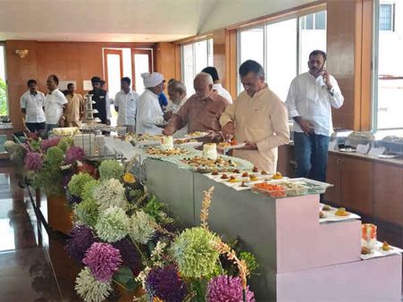 બૂફેની મજા 