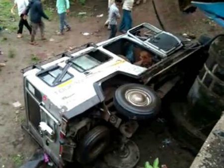 કાલાવડ પાસે ટ્રીપલ અકસ્માતમાં 2ના મોત, 11 ઈજાગ્રસ્ત