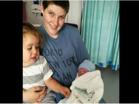 OMG! બ્રિટનમાં એક પુરૂષે આપ્યો બાળકીને જન્મ!