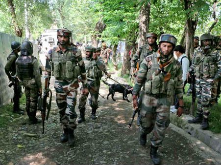 પુલવામાના ત્રાલમાં સેનાએ માર્યા 2 આતંકીઓને, કુલ આંકડો 102 થયો