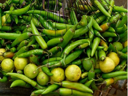 તમે રસ્તામાં પડેલા લીંબુ-મરચા ઉપર પગ મુક્યો છે?