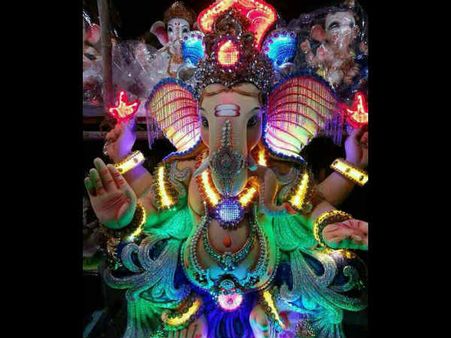 દાંતને કલમ બનાવી લખ્યુ મહાભારત 