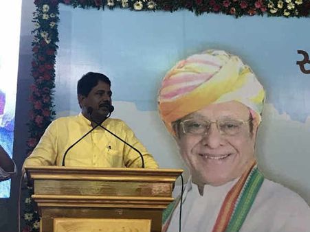 વધુ 7 કોંગ્રેસના ધારાસભ્યોએ રમણ વોરાને આપ્યું રાજીનામું