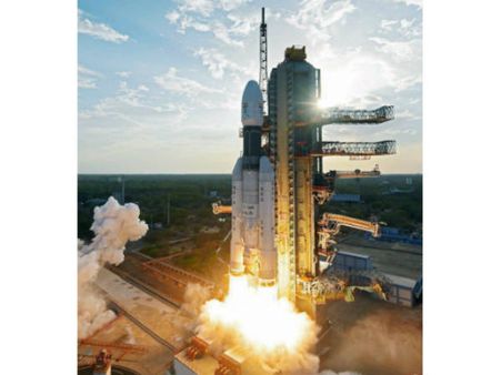 ઇસરો રચશે ઇતિહાસ, અંતરિક્ષ મિશનમાં લોન્ચ કરશે સેટેલાઇટ