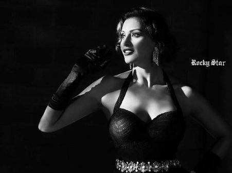 બિપાશા બાસુ બિપાશા બાસુ