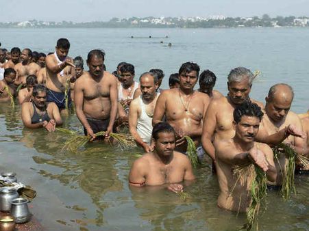 પિતૃઓ માટે કાઢો સમય