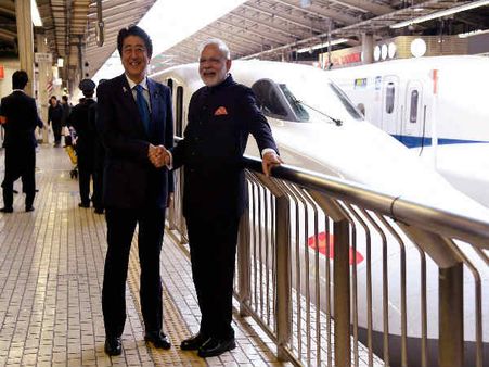 પીએમ મોદી અને પીએમ શિન્ઝો આબેની મિત્રતા