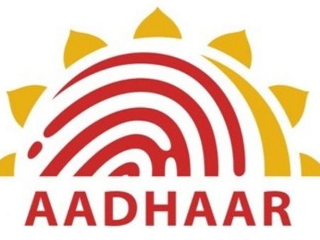 આધાર કાર્ડ વિના ભોગવી રહ્યા છે અનેક તકલીફો આધાર કાર્ડ વિના ભોગવી રહ્યા છે અનેક તકલીફો