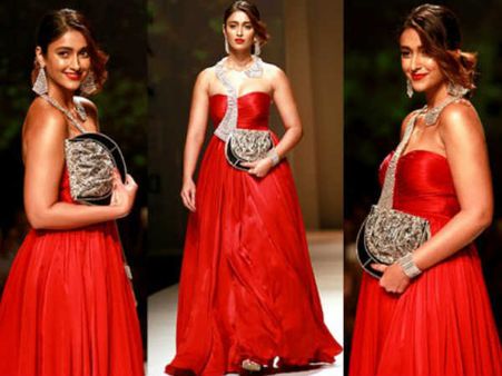 પહેલા દિવસે લાલ કલર