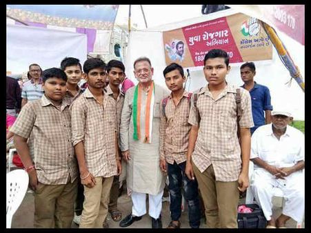 યુવા મતદારોને આકર્ષવા કોંગ્રેસે શરૂ કરી બેરોજગારોની નોંધણી