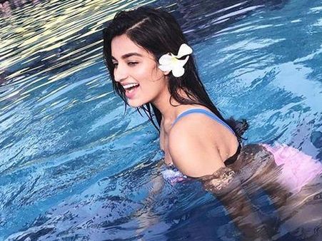 Bikini Diaries! બોલિવૂડ એક્ટ્રેસ નિધિની તસવીરો વાયરલ!