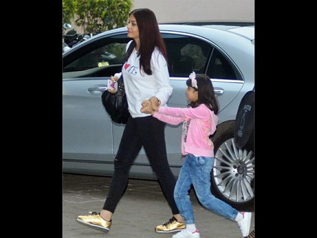 માલદિવમાં ઉજવણી માલદિવમાં ઉજવણી