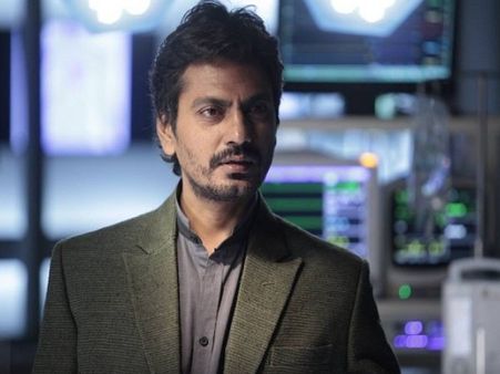 વેઇટ્રેસના સવાલથી ખુશ 