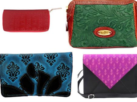 લાલ રંગનો કાગળ