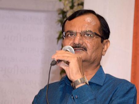 ચૂંટણી પહેલા પાટીદારો માટે બિન અનામત આયોગની રચનાની જાહેરાત