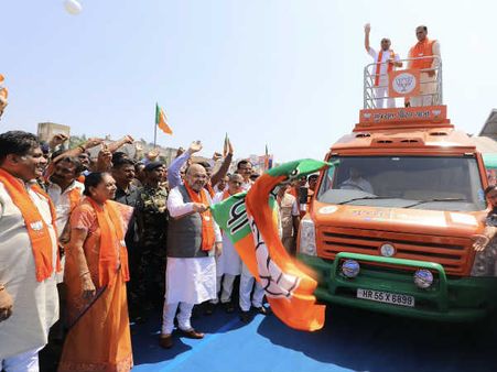 આણંદ: કરમસદથી ભાજપની ગુજરાત ગૌરવ યાત્રાનો આરંભ