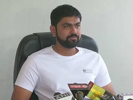 નિખીલ સવાનીએ છોડ્યું ભાજપ, કહ્યું હવે મળીશ રાહુલ ગાંધીને