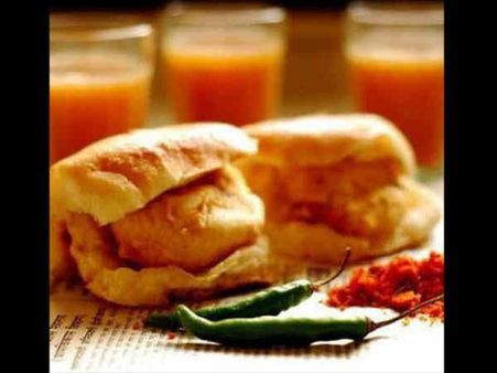 Bizarre : આ લોકોને વડાપાઉંએ આપ્યા 4.4 કરોડ, ખરેખરમાં