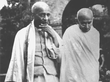 સરદાર પટેલ કોના? આ સવાલનો જવાબ છે ગાંધીજી કોના?