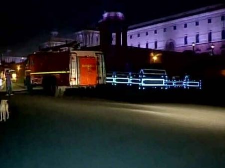 PM કાર્યાલયમાં મોડી રાતે લાગી ભીષણ આગ, હાલ સ્થિતિ કાબુમાં