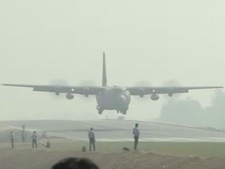 આગ્રા એક્સપ્રેસ વે પર વાયુસેનાના 20 યુદ્ધ વિમાનોનું ટચડાઉન