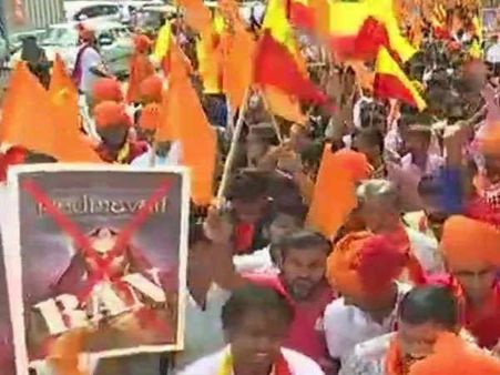 કરણી સેનાએ આપી નાક કાપવાની ધમકી