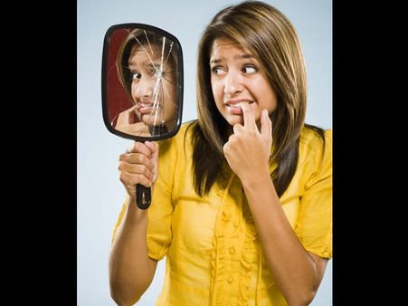 તુટેલો કાચ