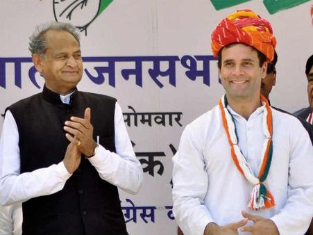 બે મોઢે બોલતી કોંગ્રેસ : ગુજરાતમાં ખેડૂત મિત્રને રાજસ્થાનમાં ખાતર કૌભાંડ